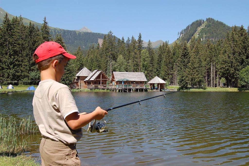 Alpenhotel & Aparthotel Lanz Hohentauern Kültér fotó