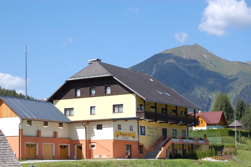 Alpenhotel & Aparthotel Lanz Hohentauern Kültér fotó
